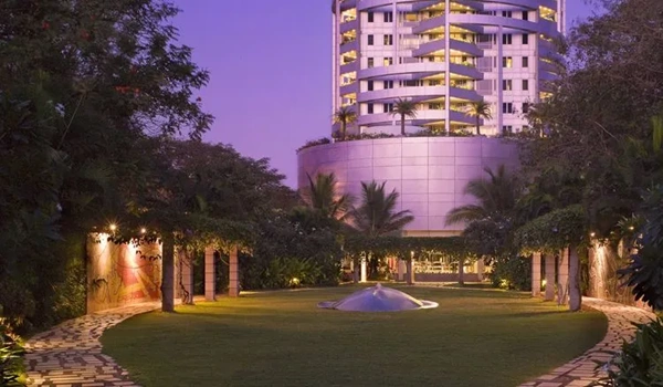 Featured Image of Dubai Real Estate Prices Soar 24.7% in May 2025 as Off-Plan Sales Dominate Market